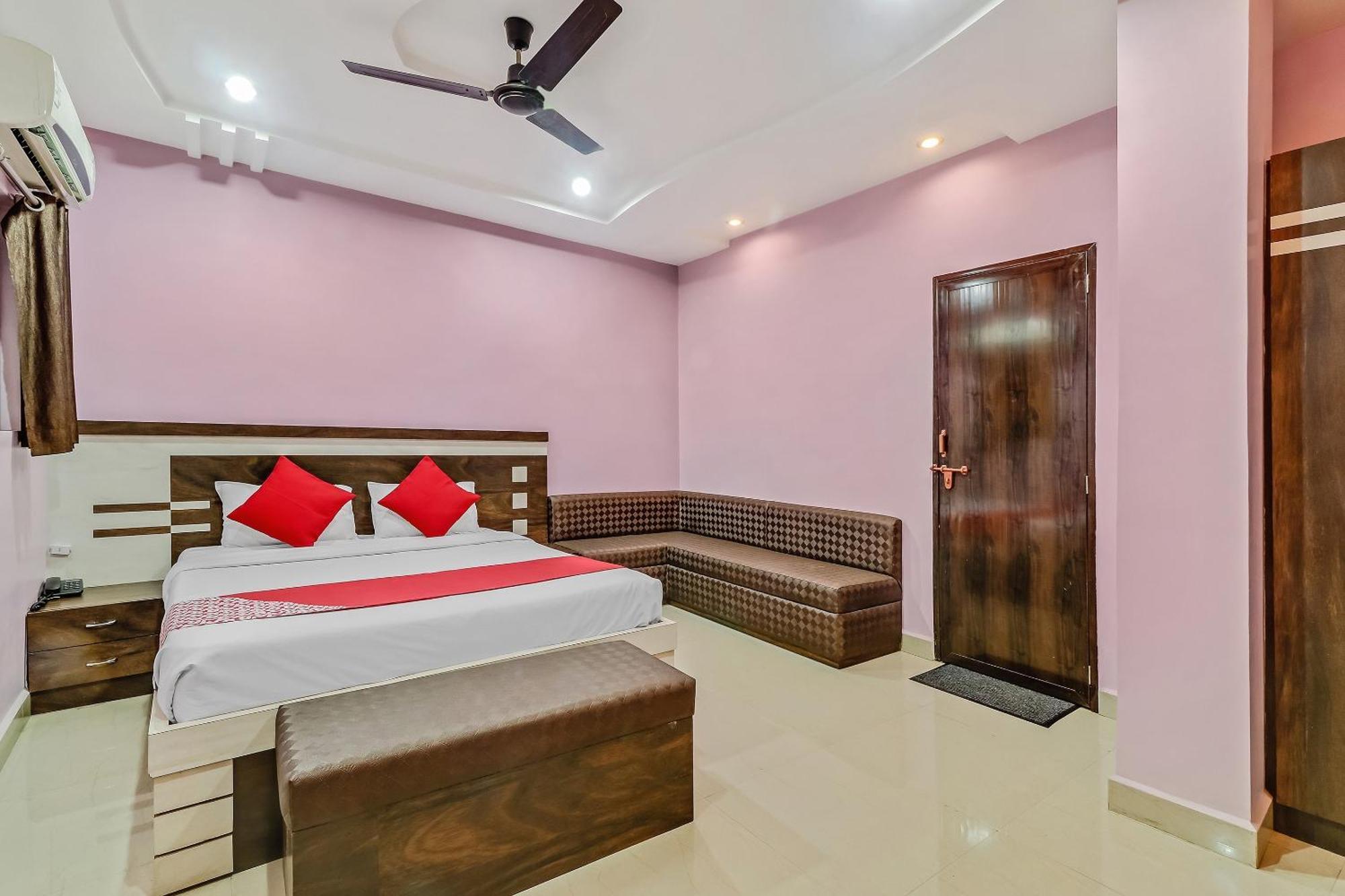 OYO 48685 Hotel Royal Raj Nandgaon Exterior foto